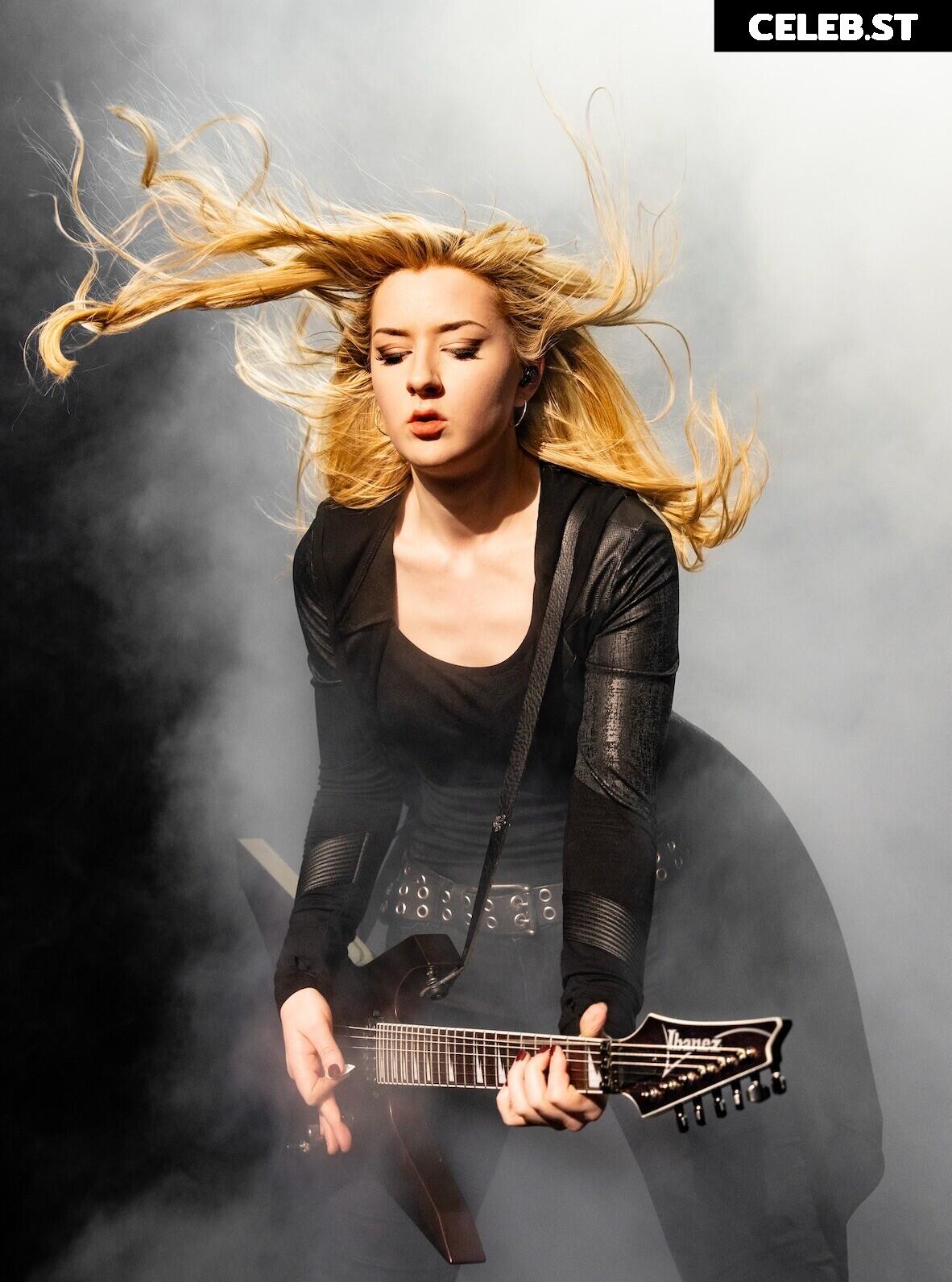 Women of Metal Image 23477645
