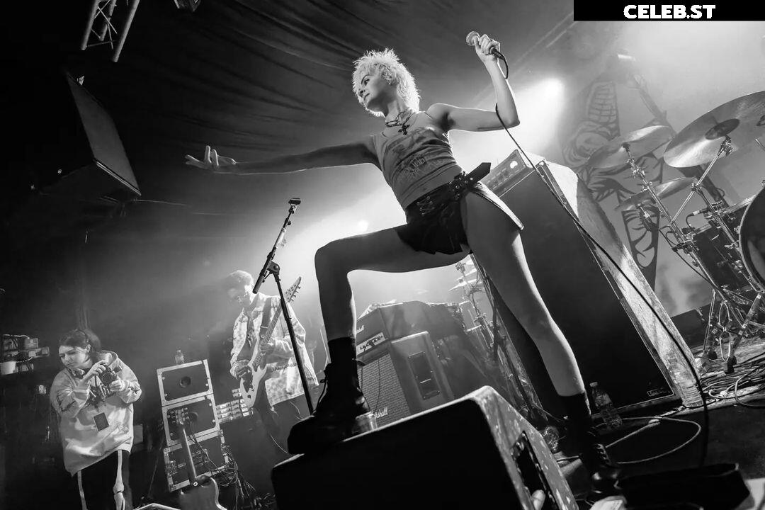 Women of Metal Image 23477110