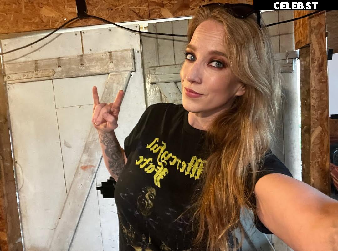 Women of Metal Image 23477016
