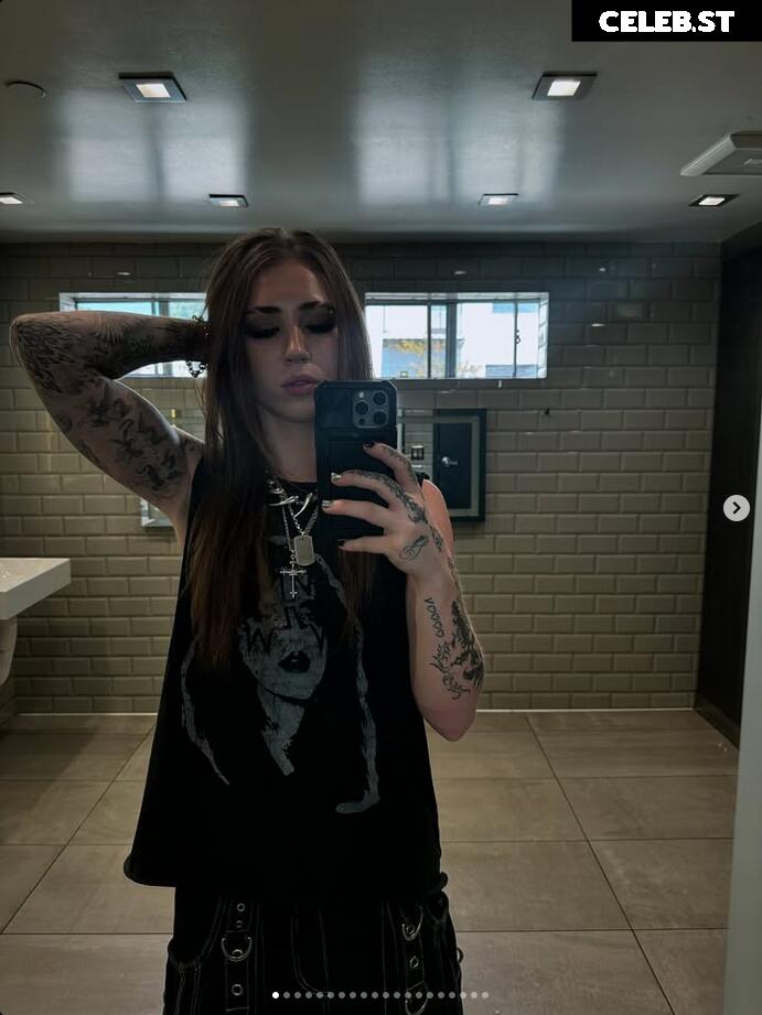 Women of Metal Image 23477306