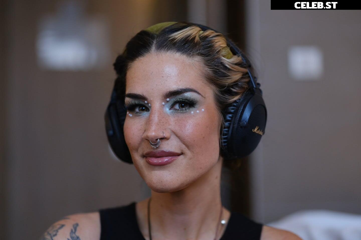 Women of Metal Image 23477280