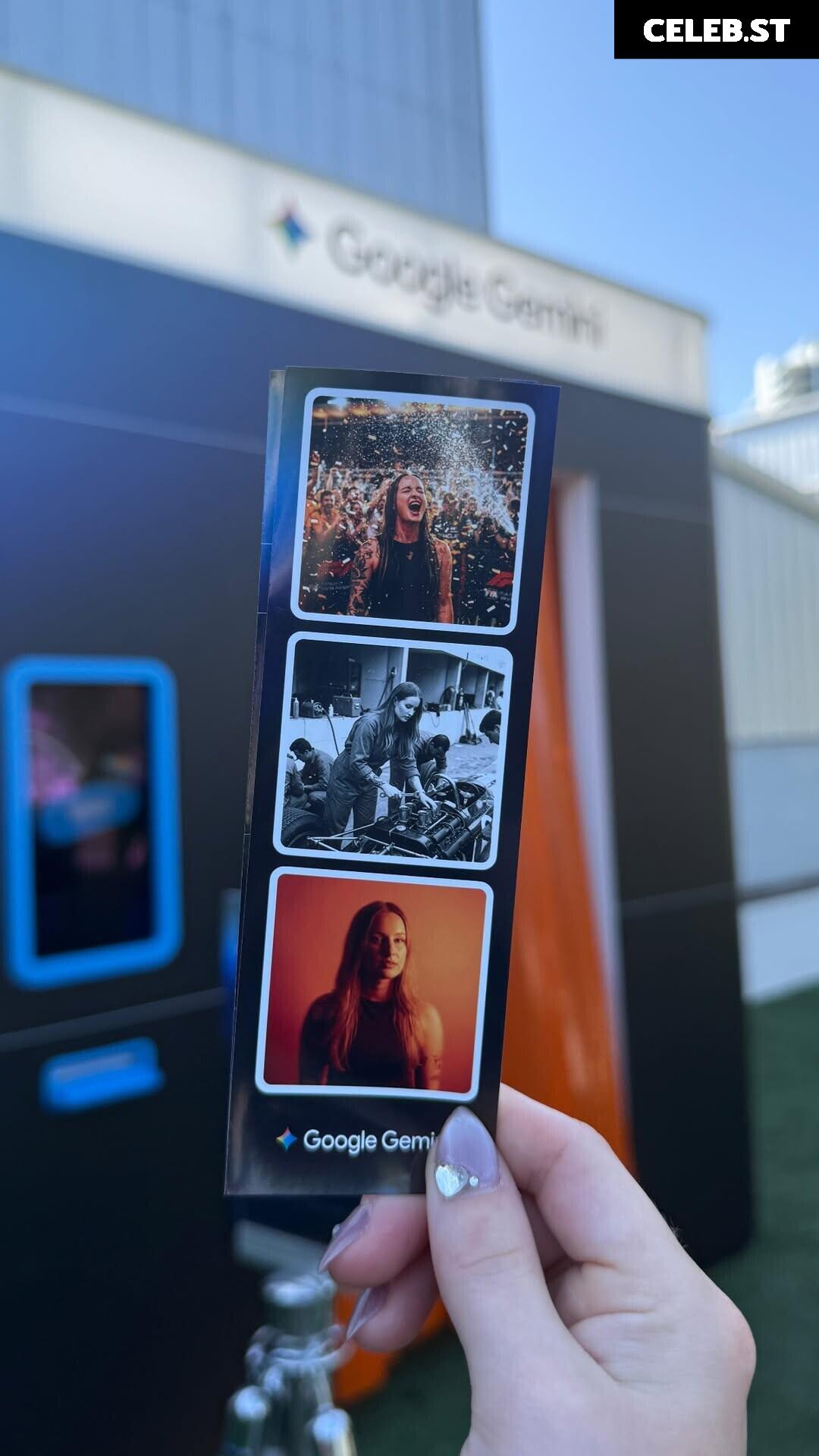 Sonja Reid aka OMGitsfirefoxx Image 23471883
