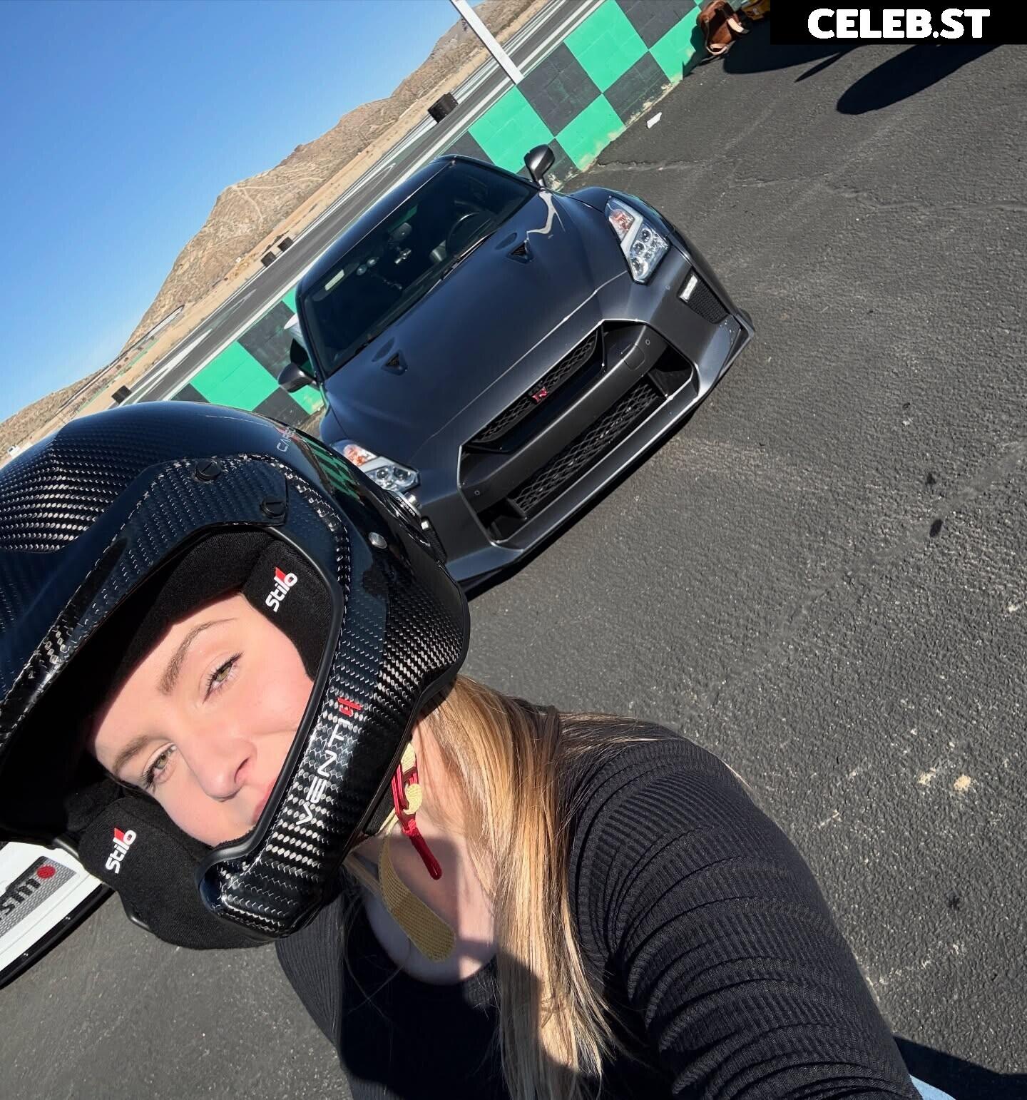 Sonja Reid aka OMGitsfirefoxx Image 23471831