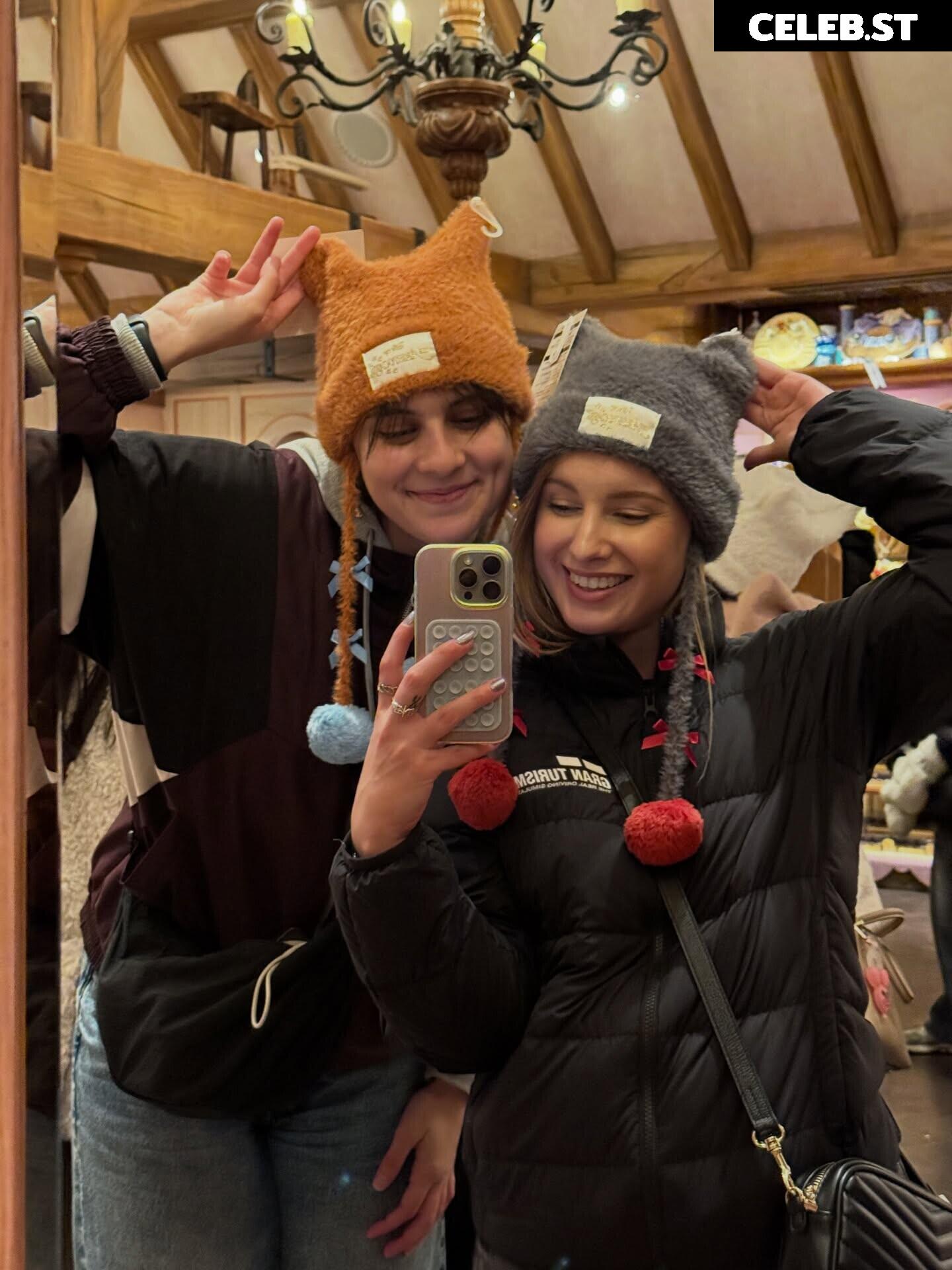 Sonja Reid aka OMGitsfirefoxx Image 23471867