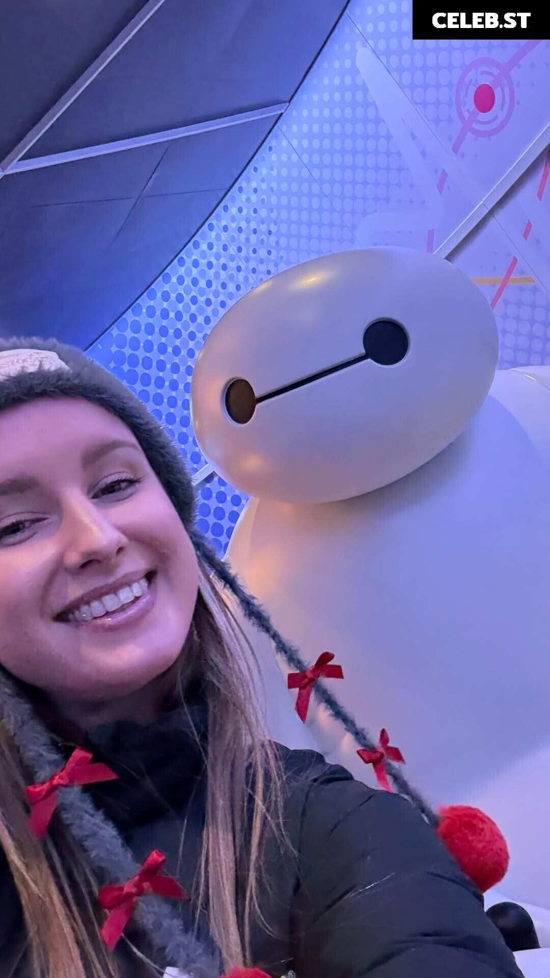 Sonja Reid aka OMGitsfirefoxx Image 23471853