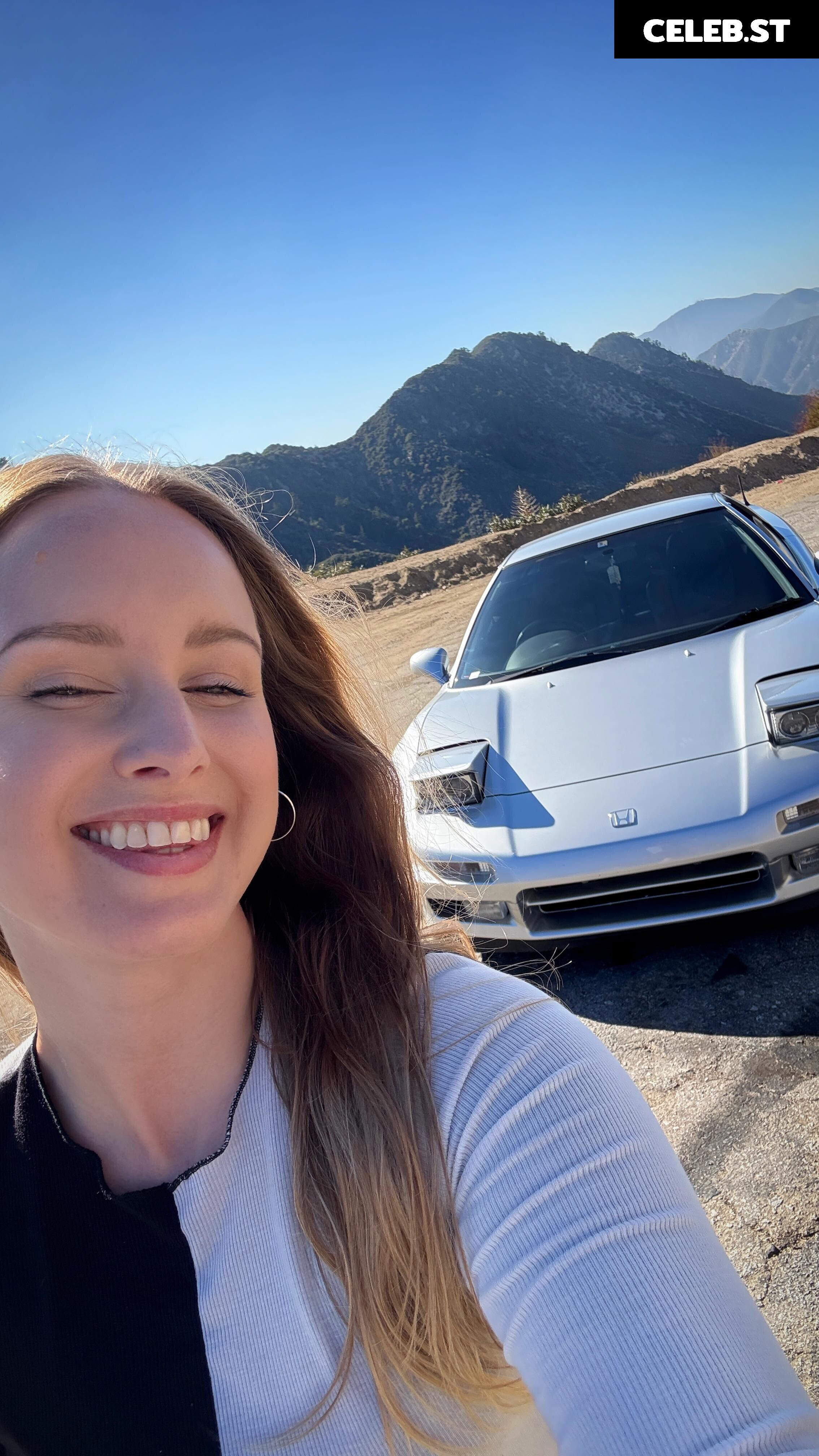 Sonja Reid aka OMGitsfirefoxx Image 23471789