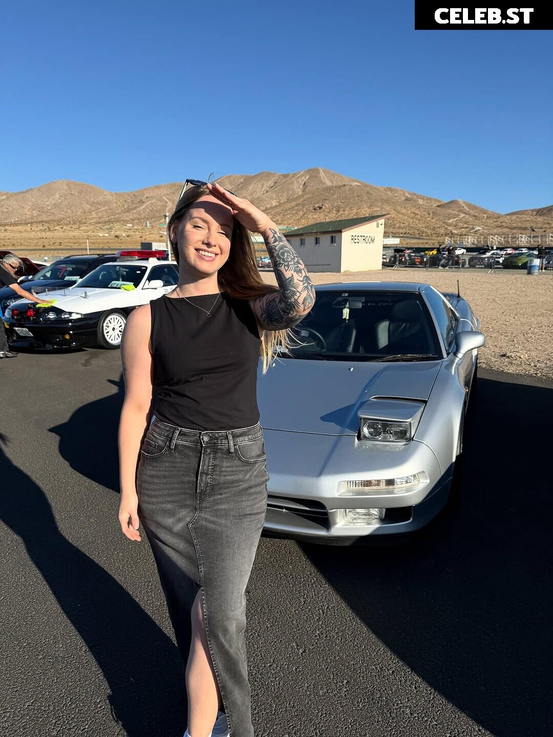 Sonja Reid aka OMGitsfirefoxx Image 23471765