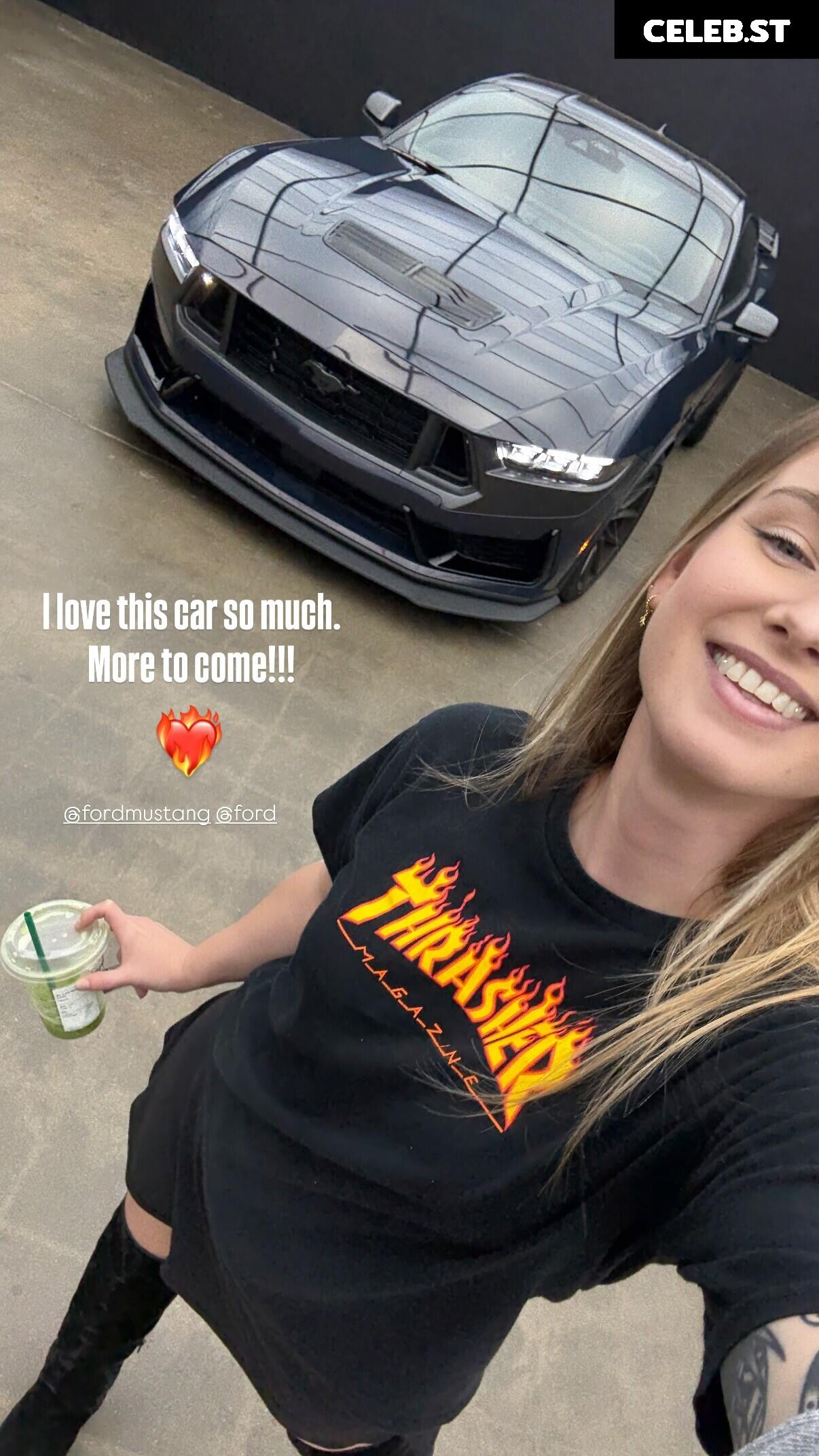 Sonja Reid aka OMGitsfirefoxx Image 23471769