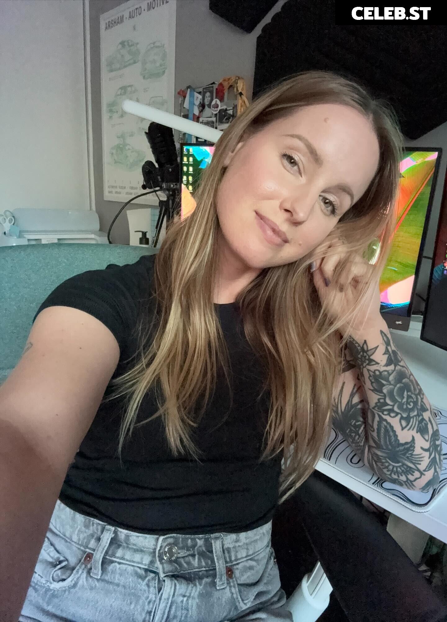 Sonja Reid aka OMGitsfirefoxx Image 23471746