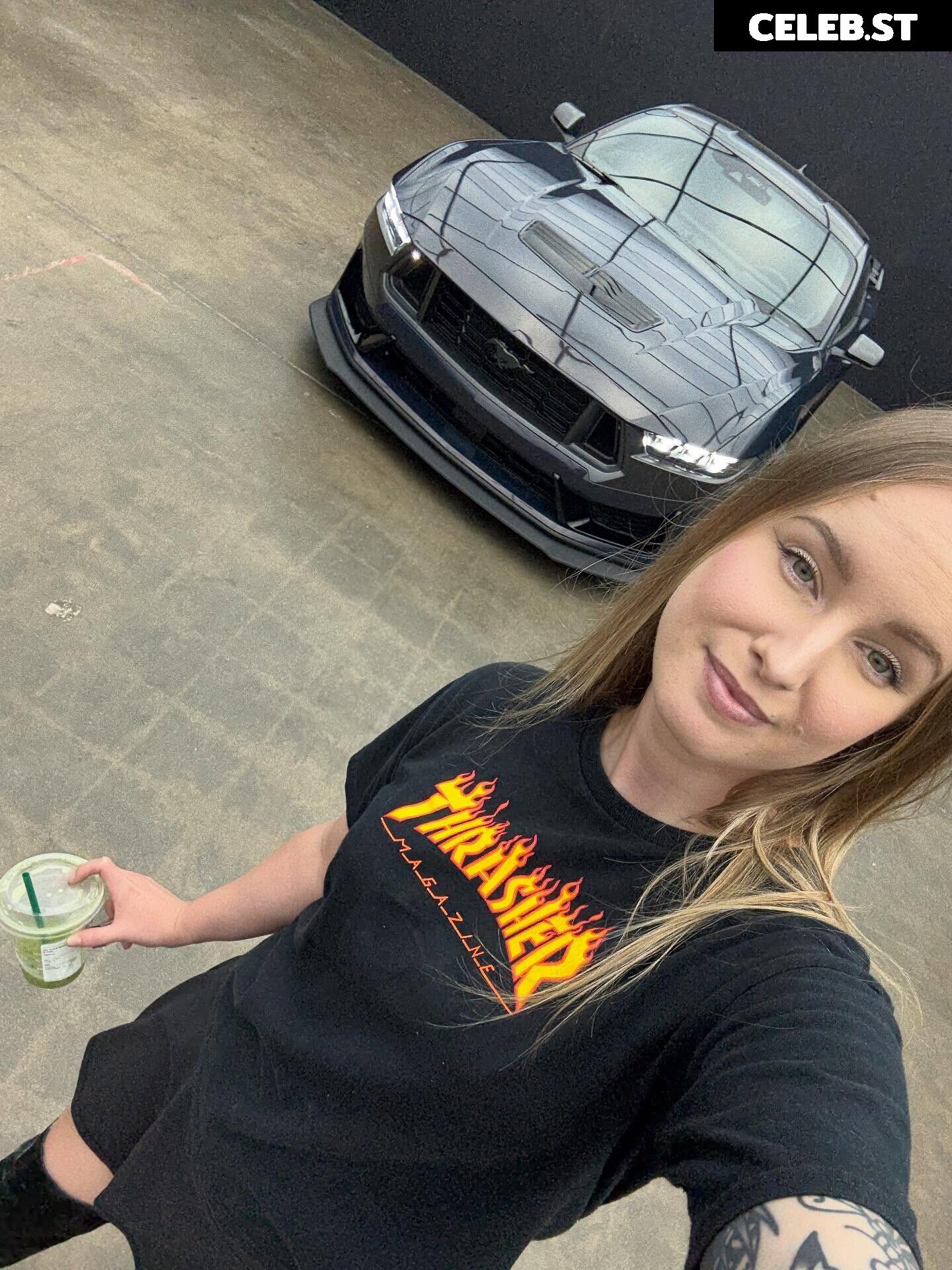 Sonja Reid aka OMGitsfirefoxx Image 23471770