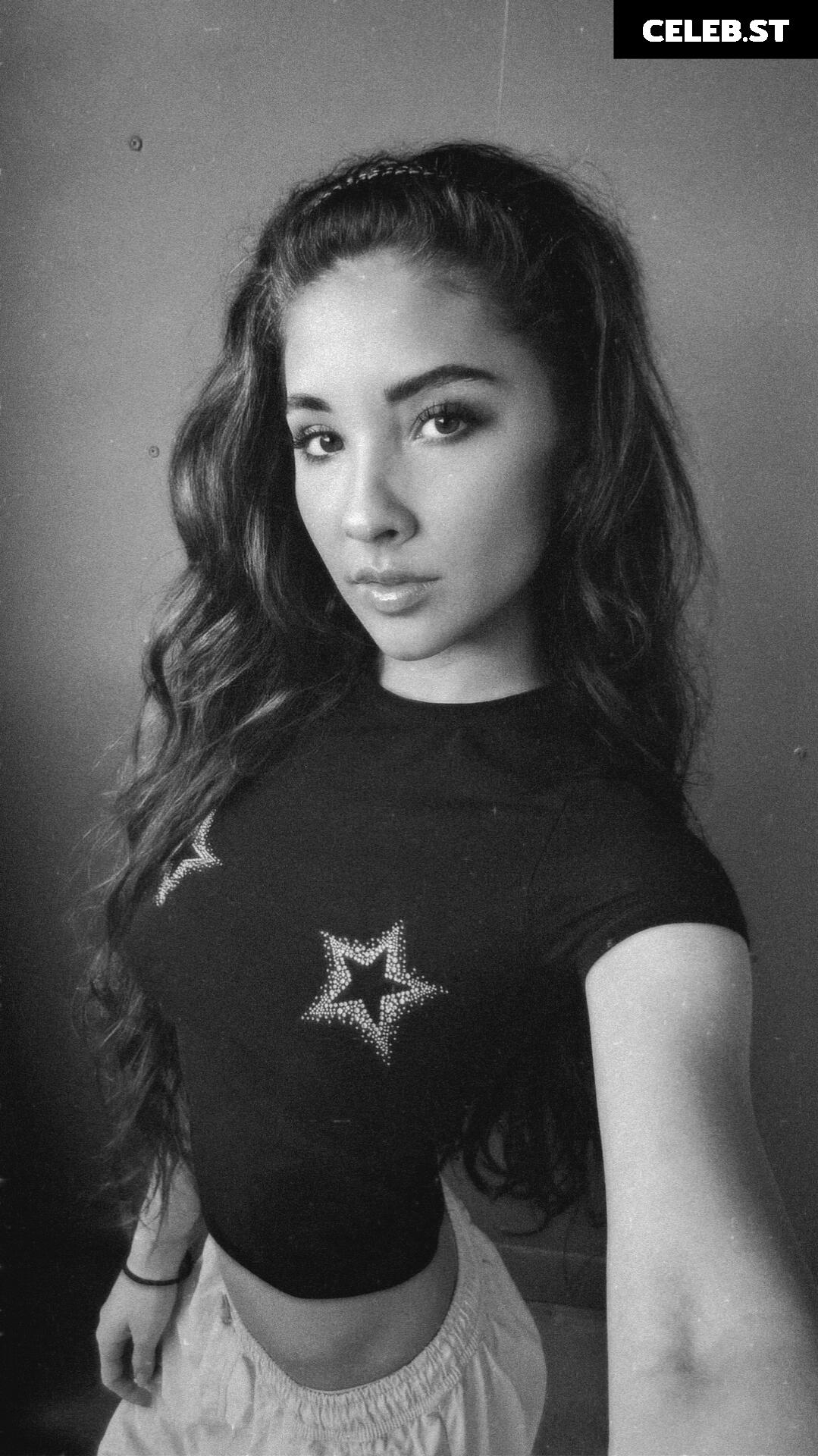 Haley Gosserand Image 23470654