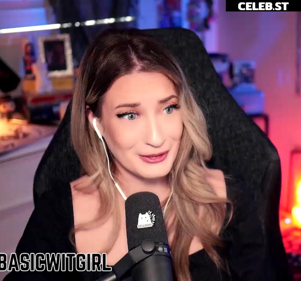 BasicWitGirl Image 23448850
