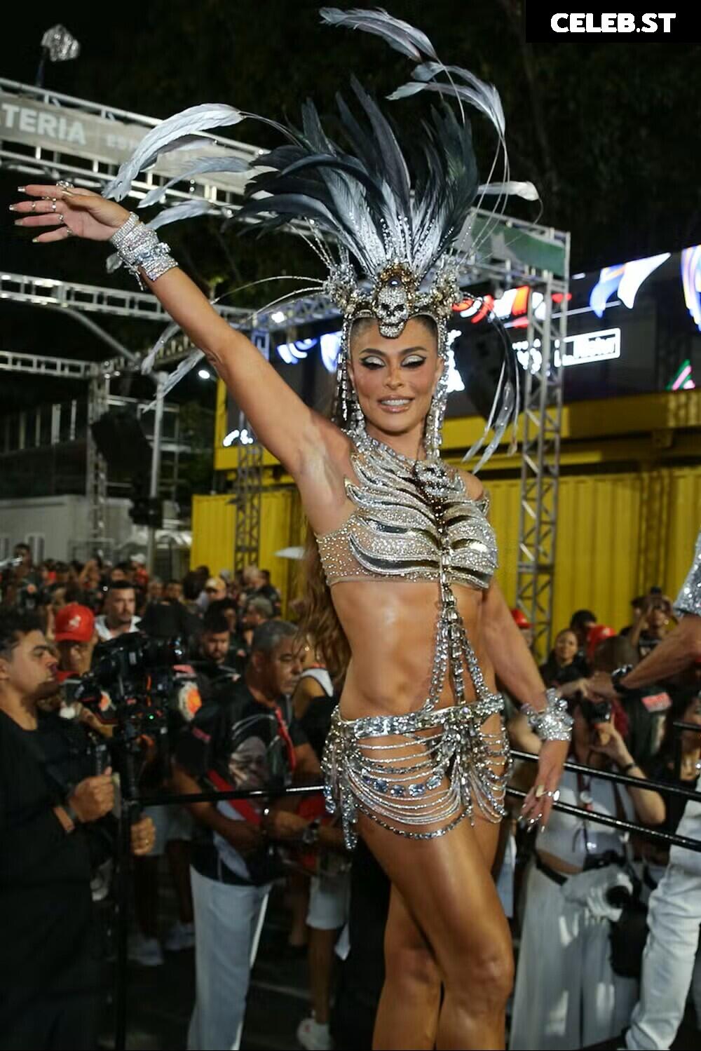 Juliana Paes Image 23448133