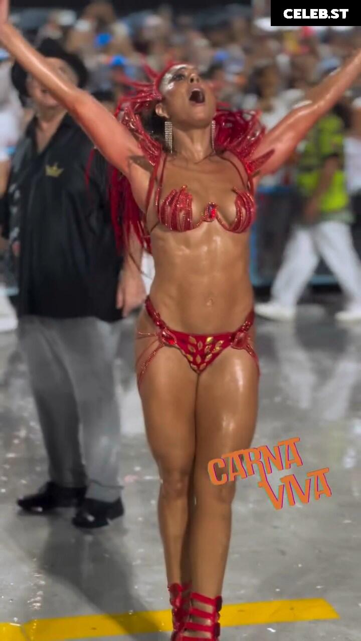 Juliana Paes Image 23448160