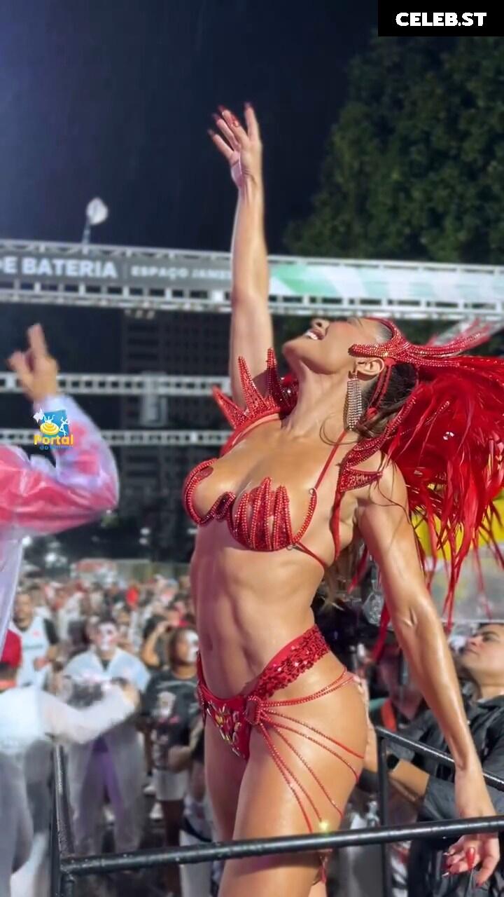 Juliana Paes Image 23448164