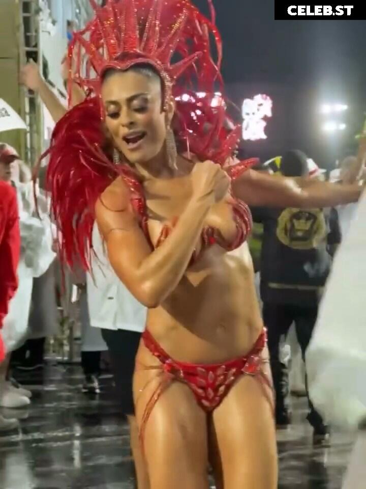 Juliana Paes Image 23448177