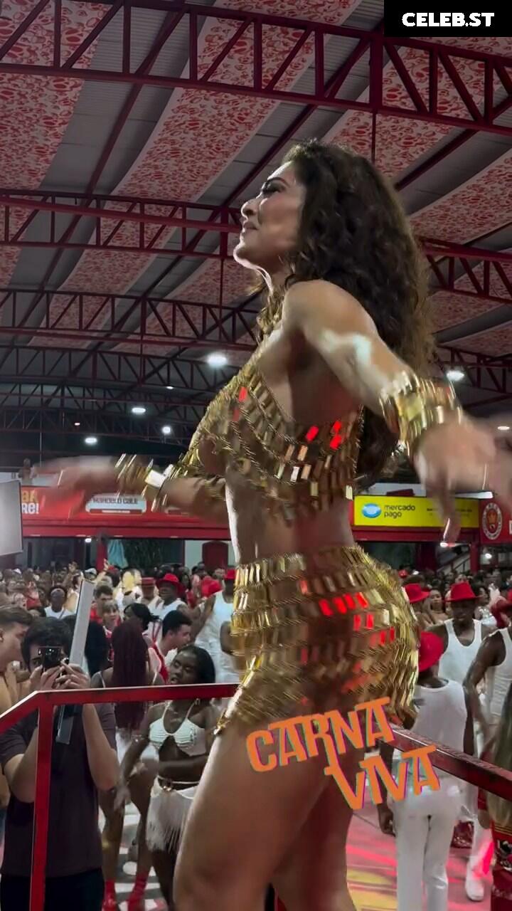 Juliana Paes Image 23448088