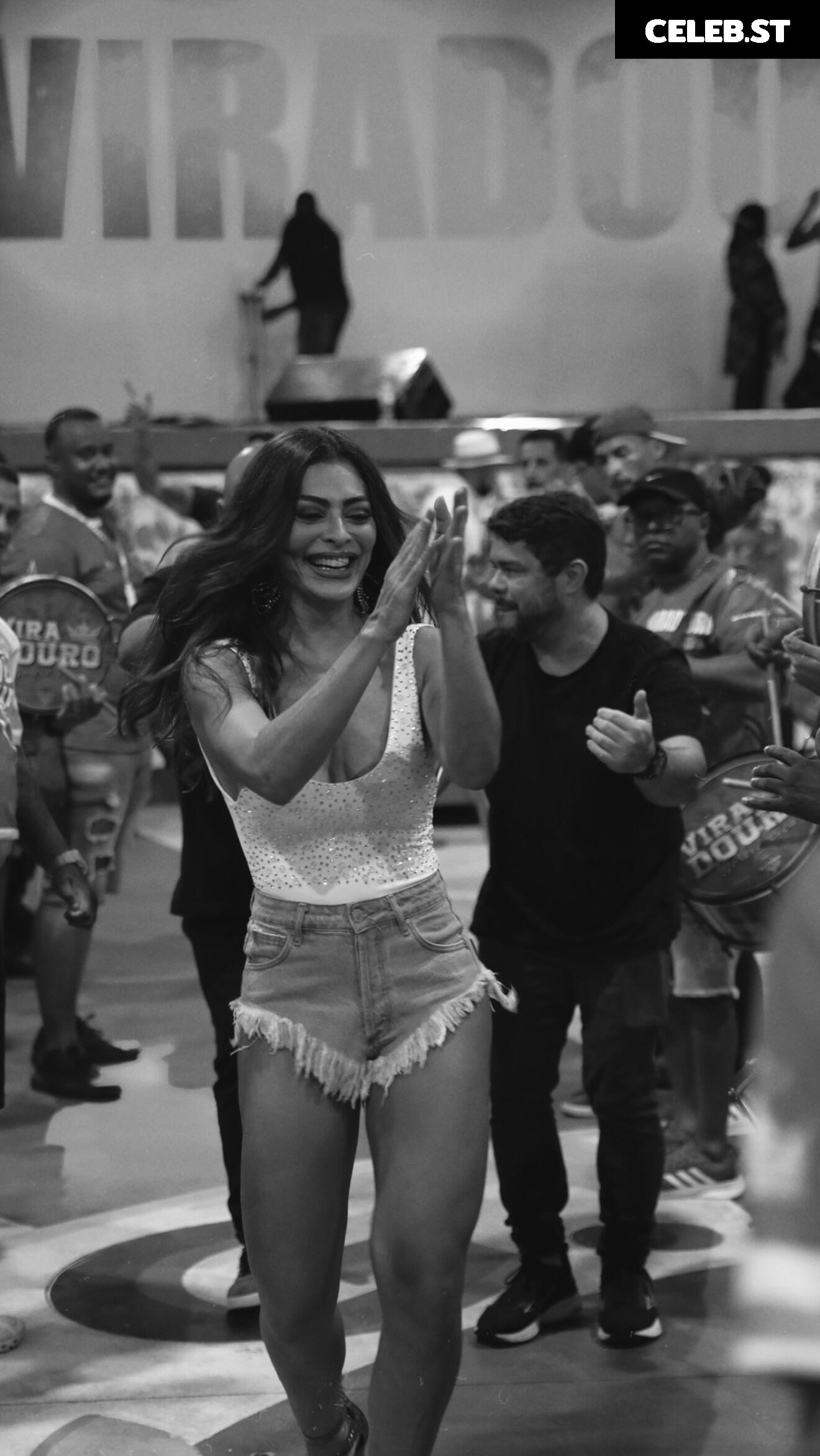 Juliana Paes Image 23448013