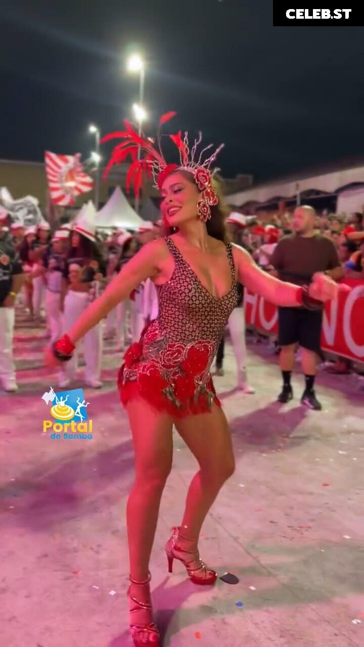 Juliana Paes Image 23448069
