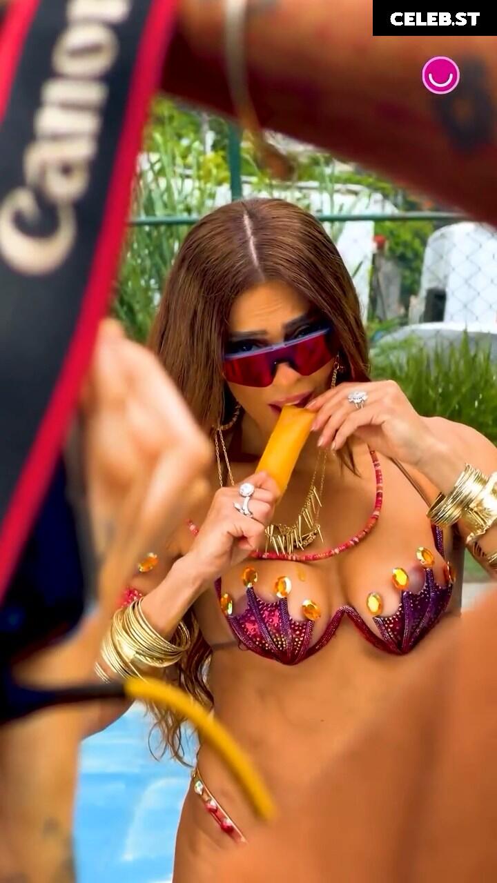 Juliana Paes Image 23448208