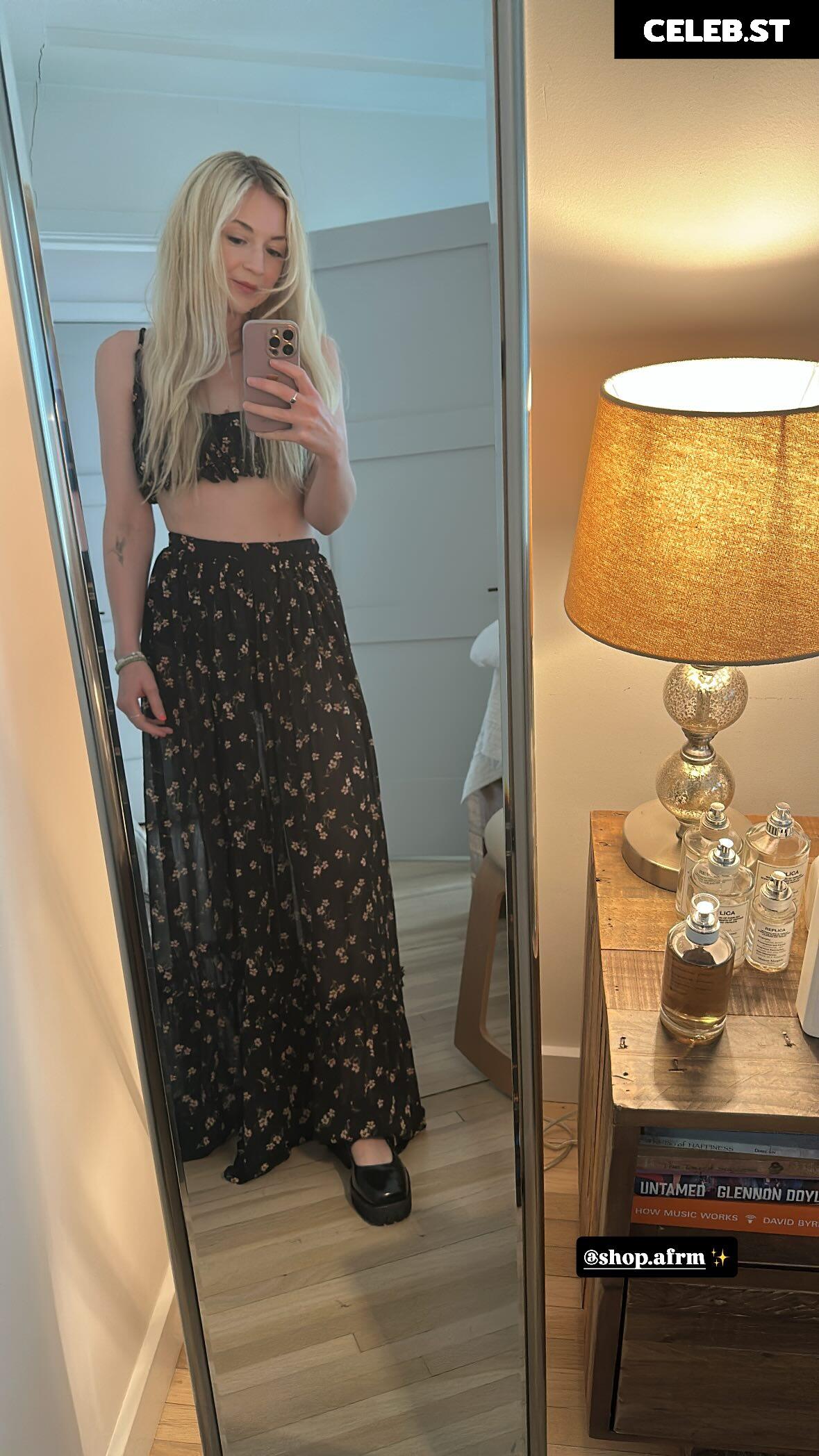 Emily Kinney | Best Known: TWD Image 23445784