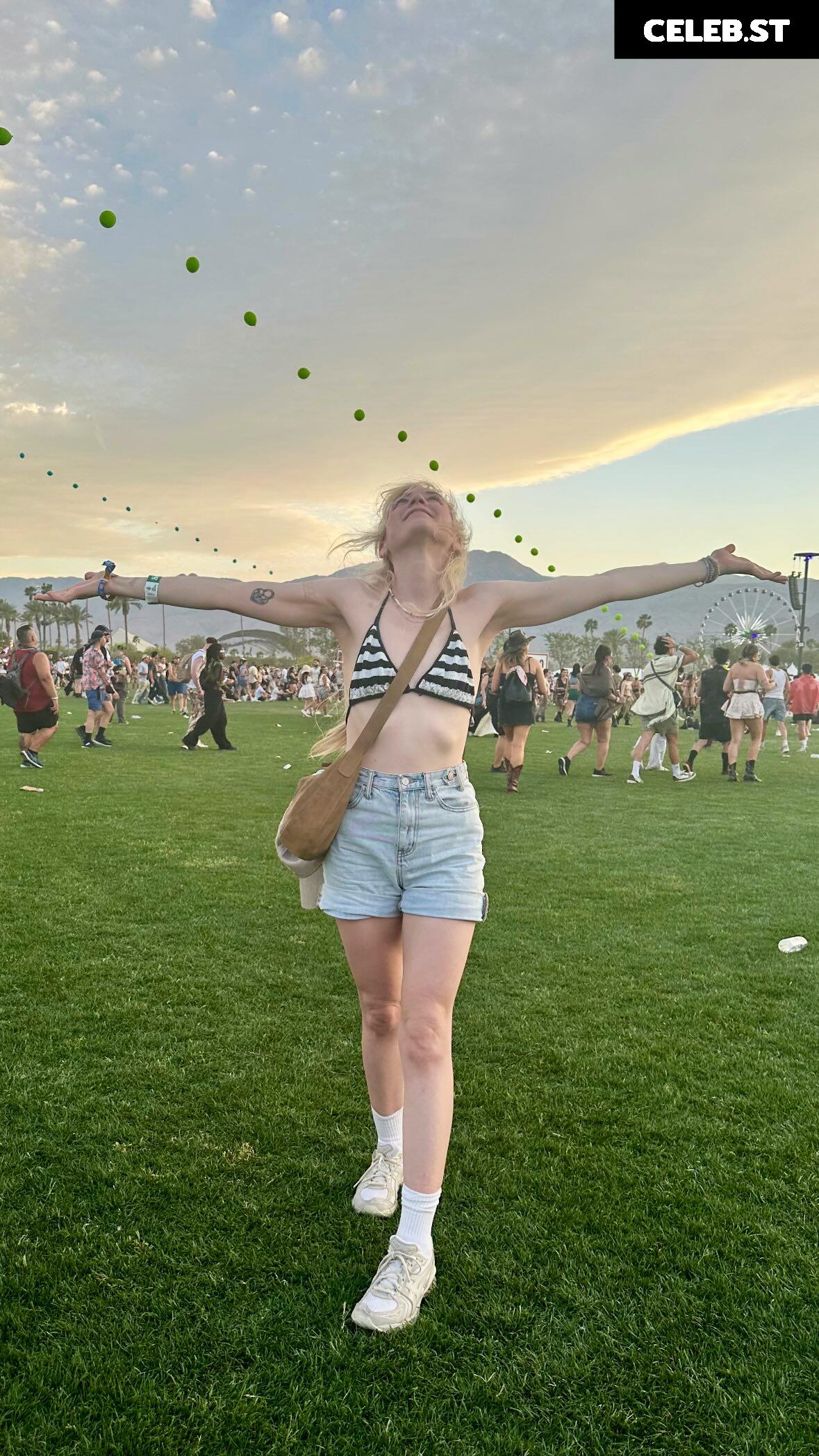 Emily Kinney | Best Known: TWD Image 23445760