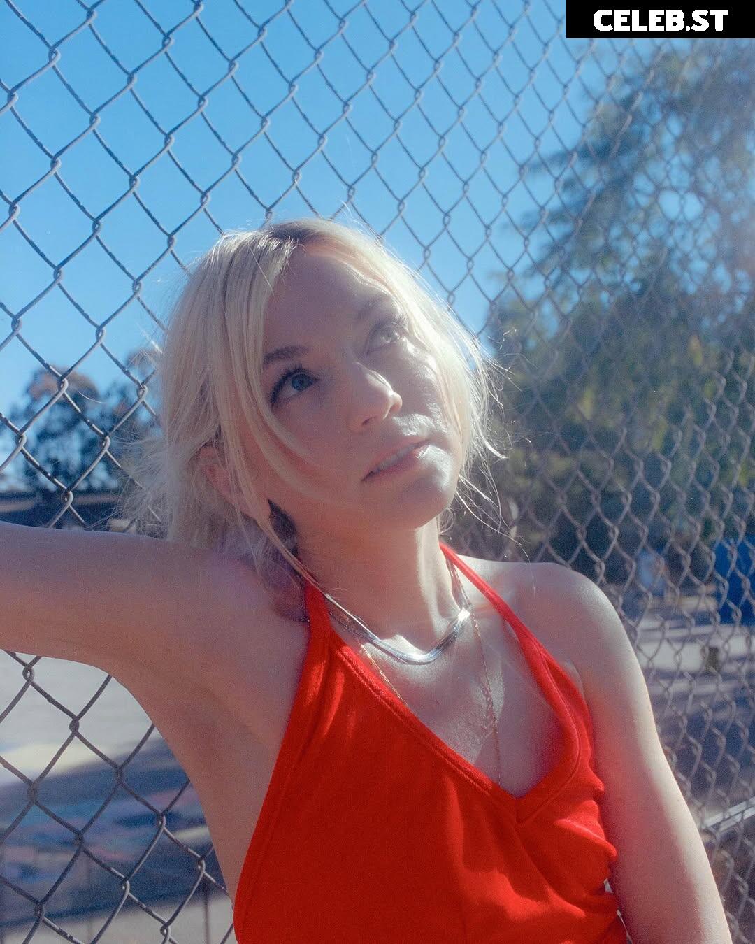 Emily Kinney | Best Known: TWD Image 23445757