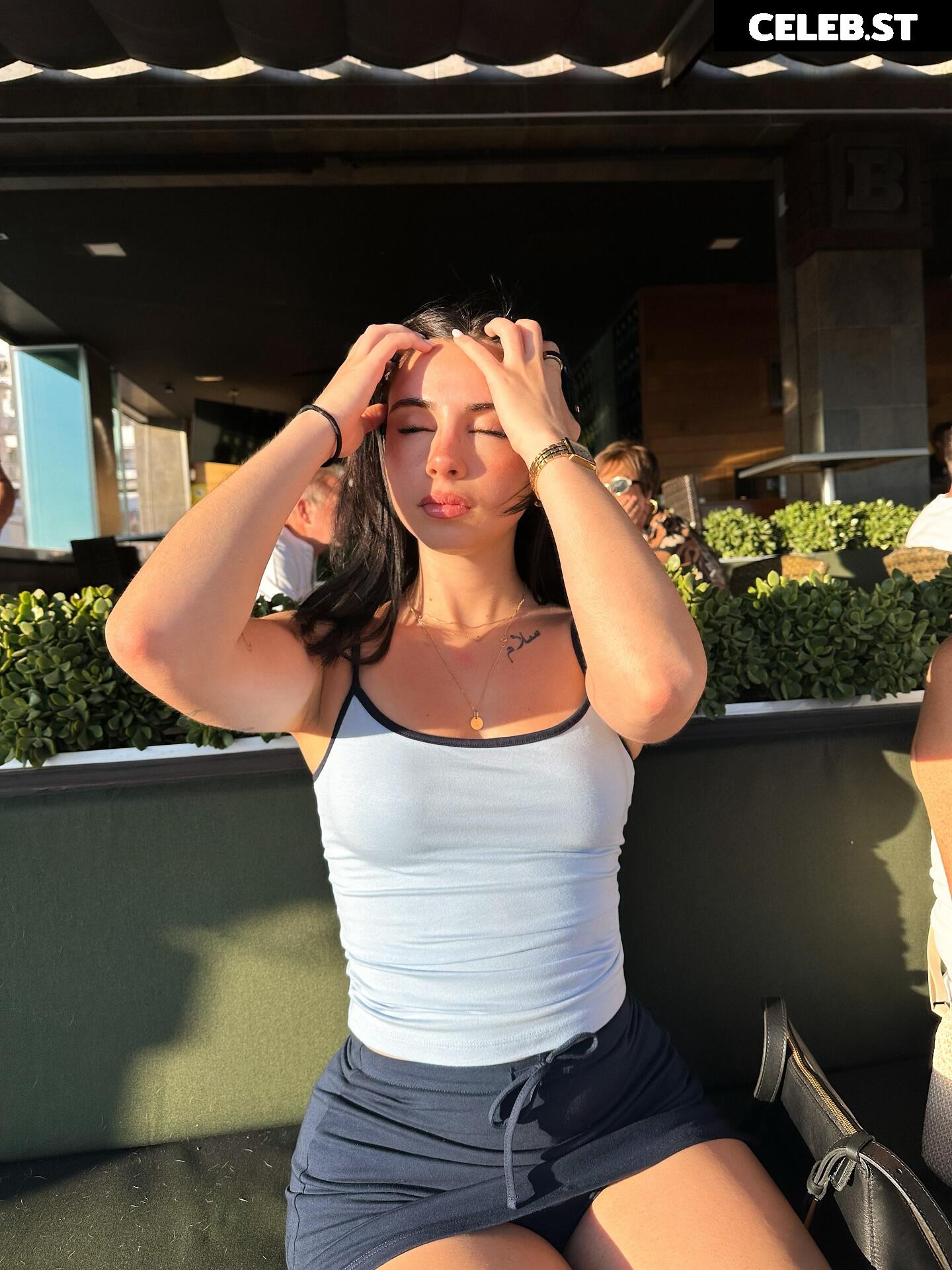 ines.roml Image 23445358