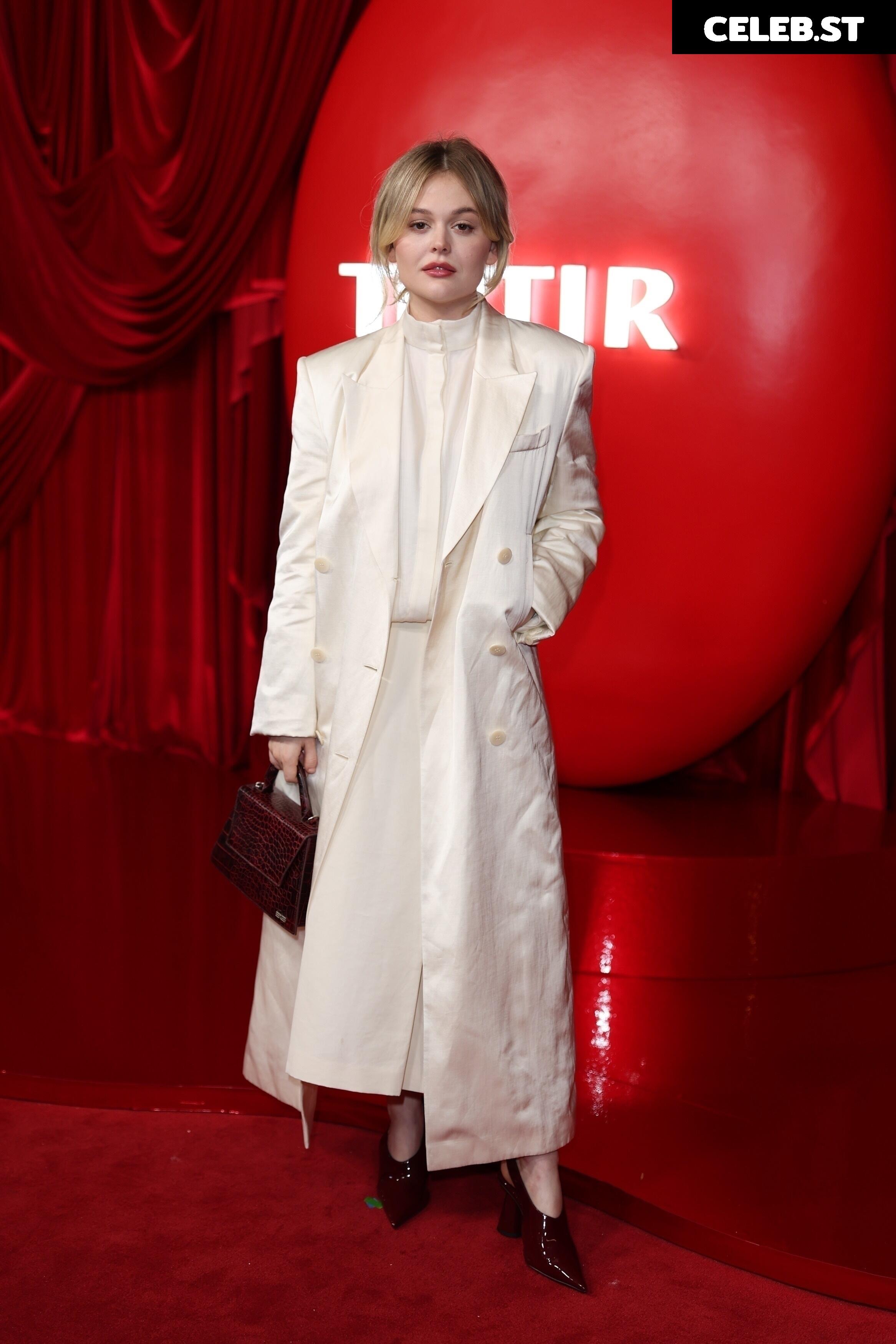 Emily Alyn Lind Image 23446264