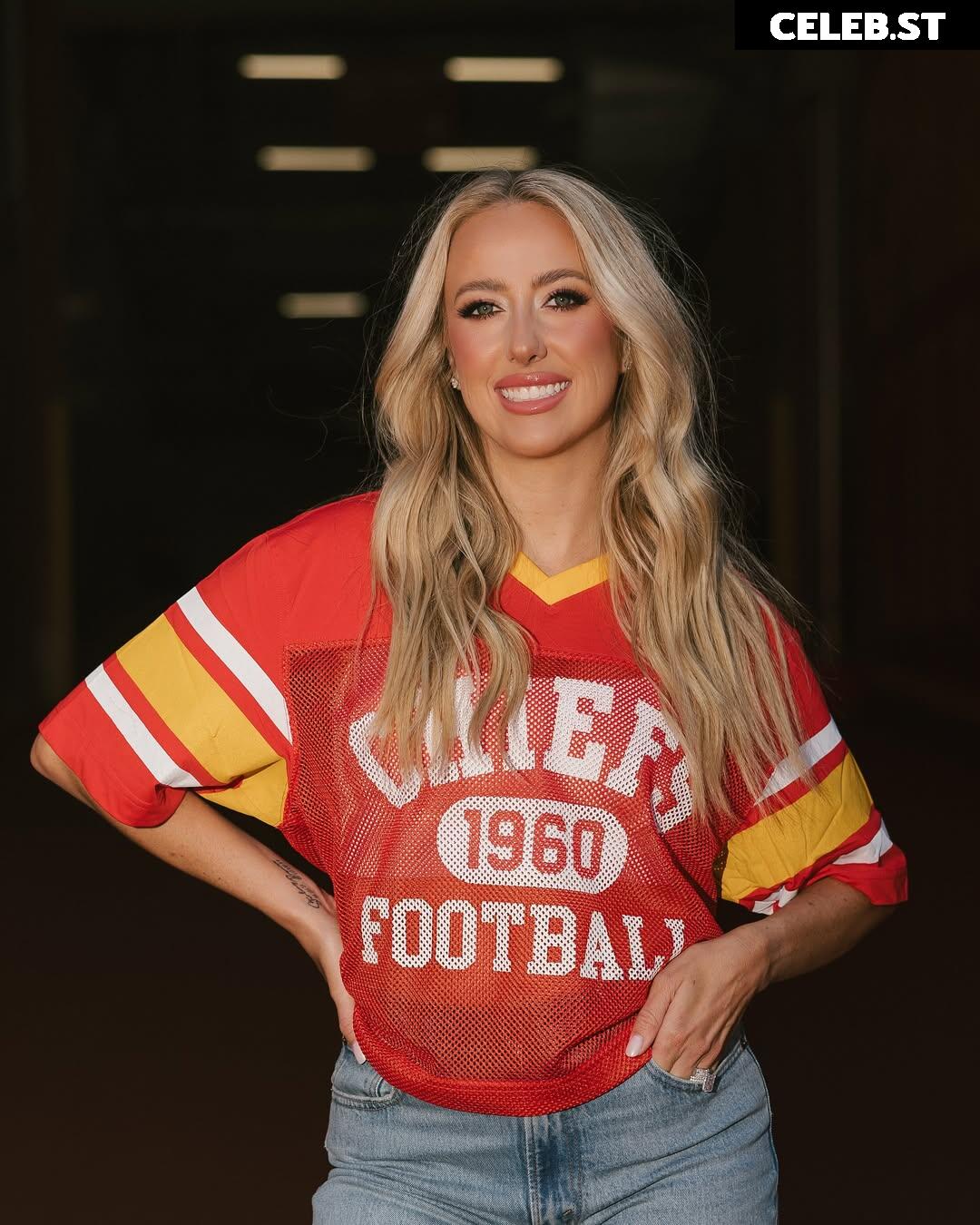 Brittany Lynne/Mahomes Image 23443453
