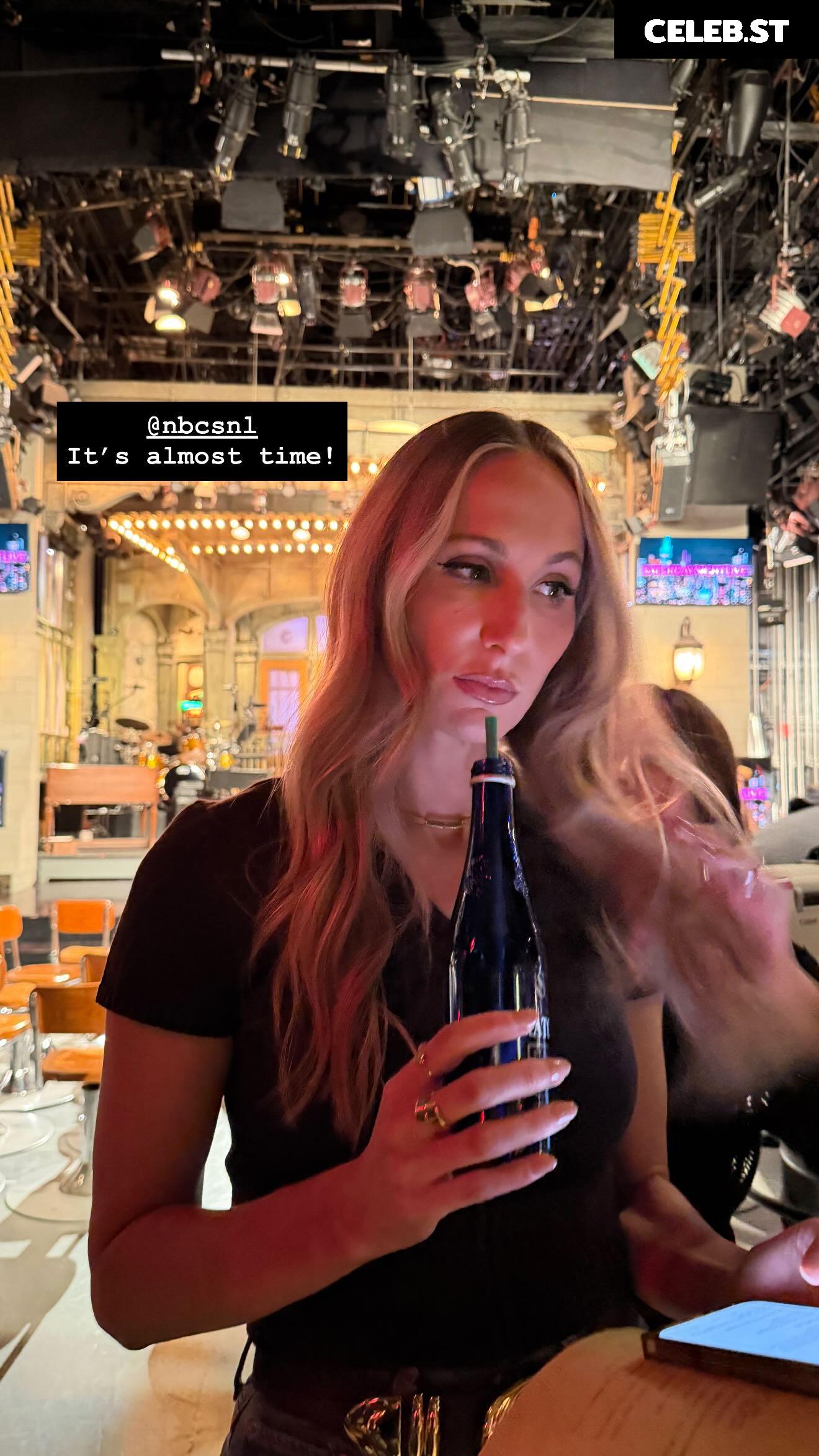 Nikki Glaser Image 23443187