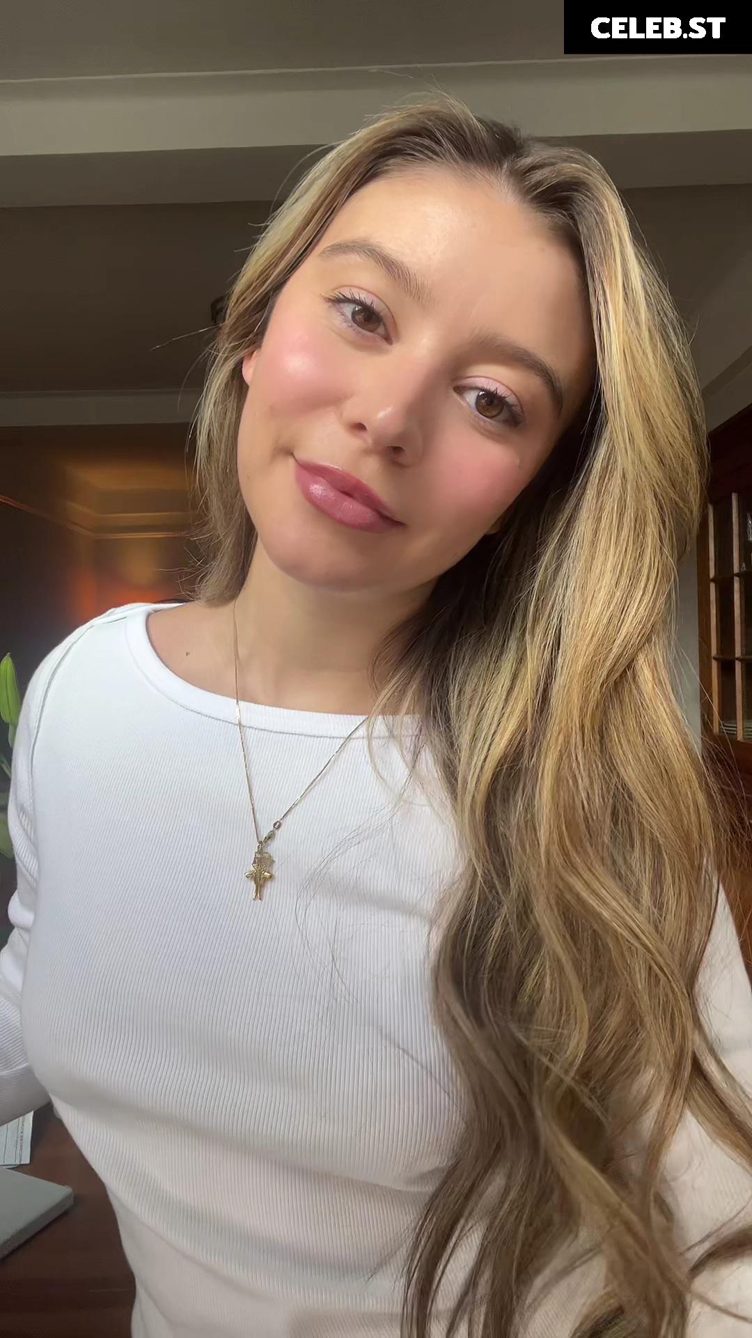 Genevieve Hannelius | ghannelius Image 23443109
