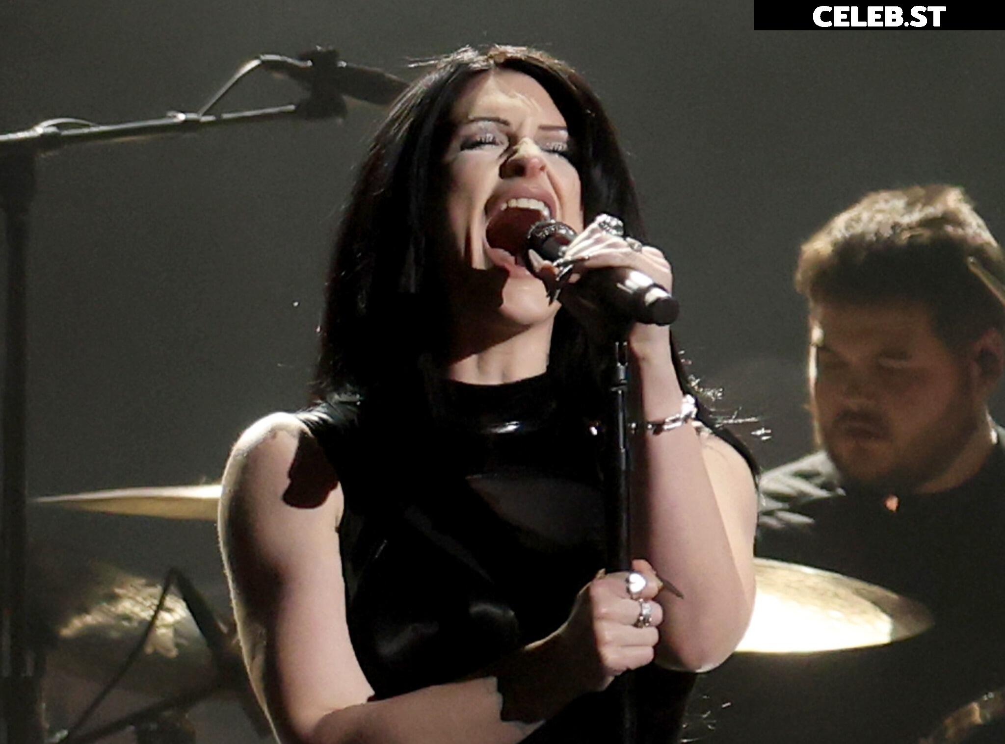 Courtney Laplante (Spiritbox Singer) Image 23443008