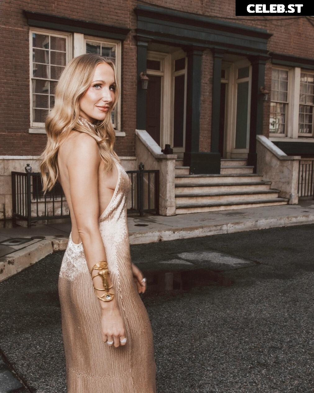 Nikki Glaser Image 23443238