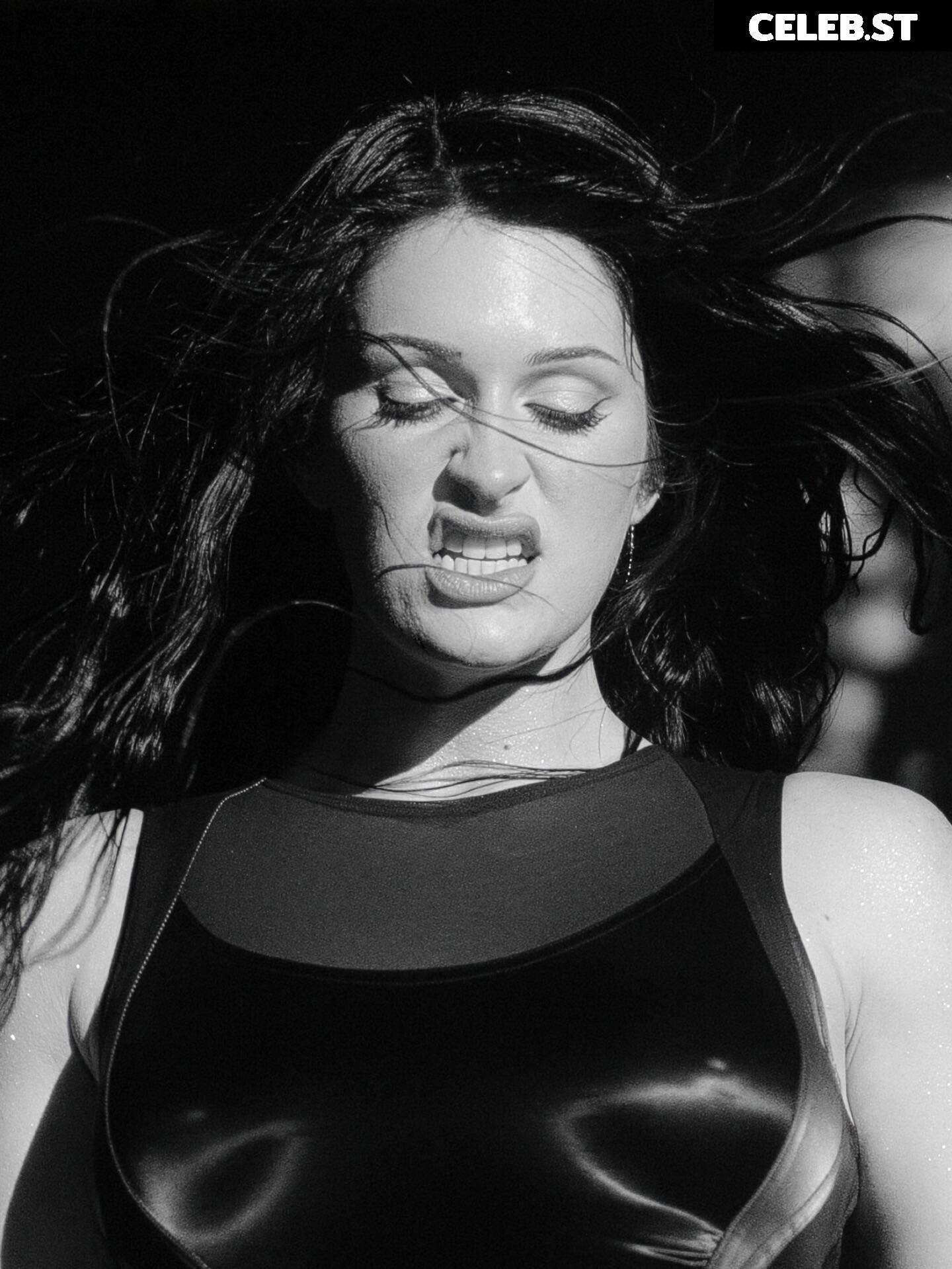 Courtney Laplante (Spiritbox Singer) Image 23442997