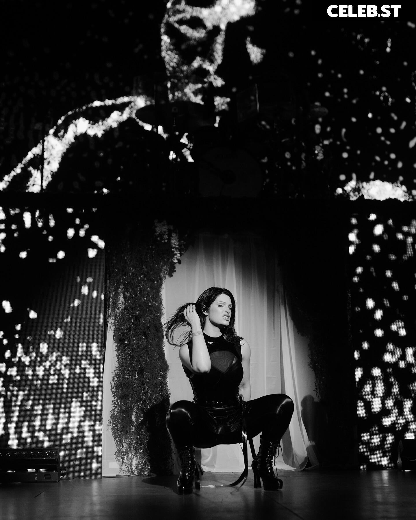 Courtney Laplante (Spiritbox Singer) Image 23442983