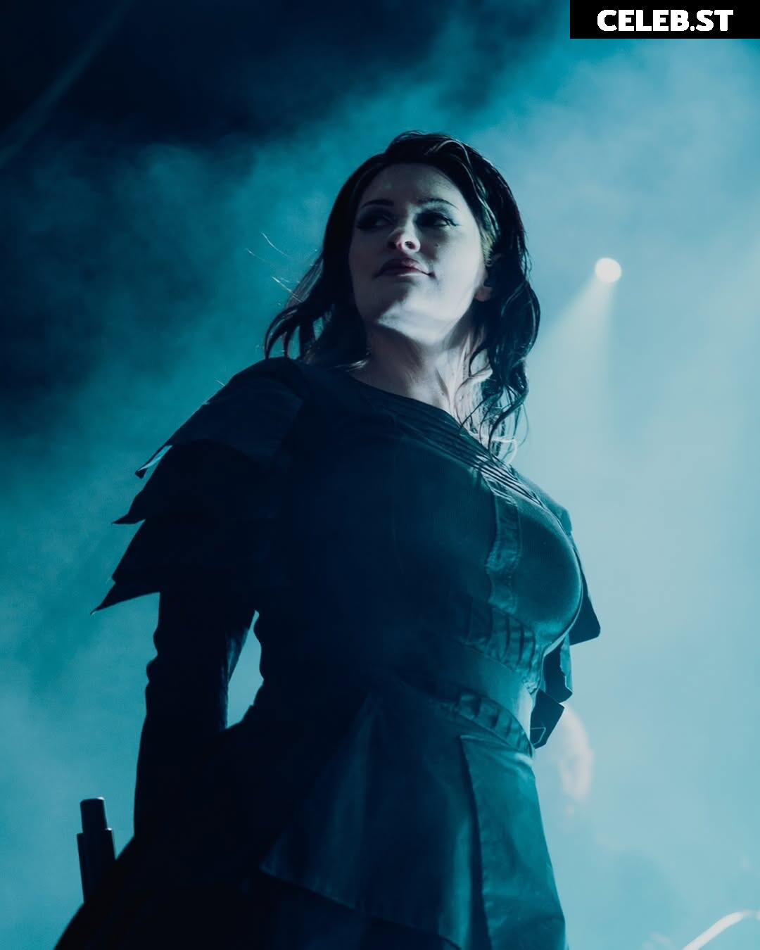 Courtney Laplante (Spiritbox Singer) Image 23442910