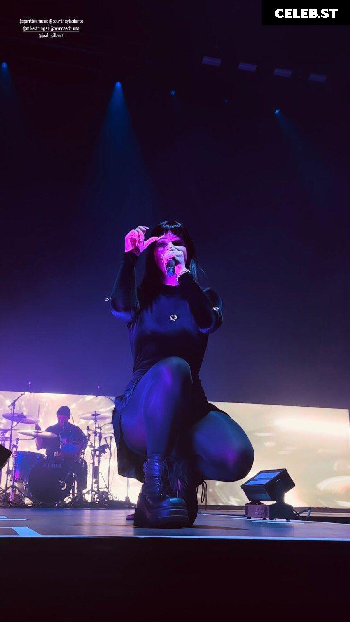 Courtney Laplante (Spiritbox Singer) Image 23442962