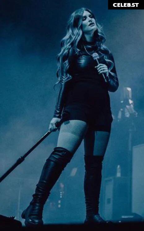 Courtney Laplante (Spiritbox Singer) Image 23442966