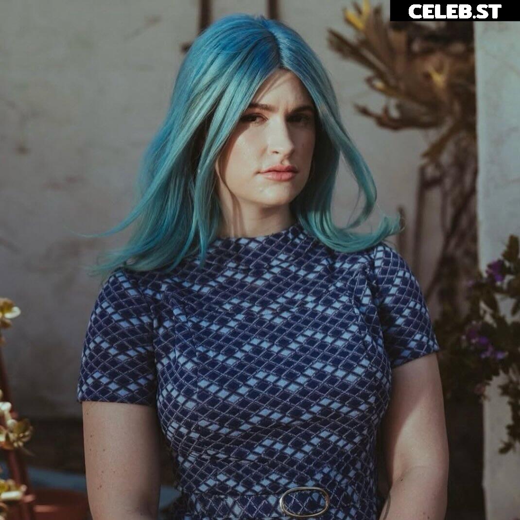 Courtney Laplante (Spiritbox Singer) Image 23442942