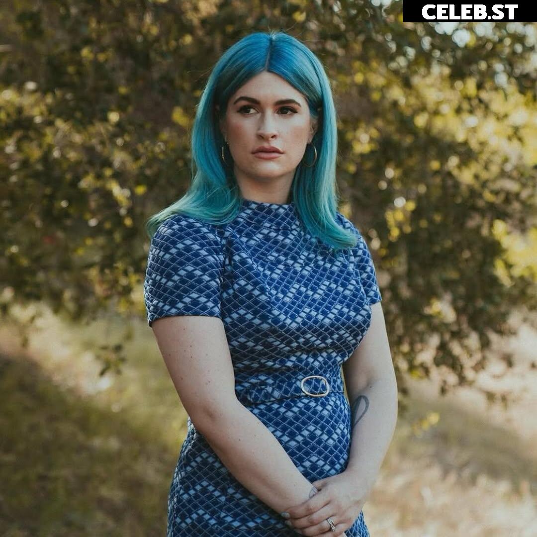 Courtney Laplante (Spiritbox Singer) Image 23442946