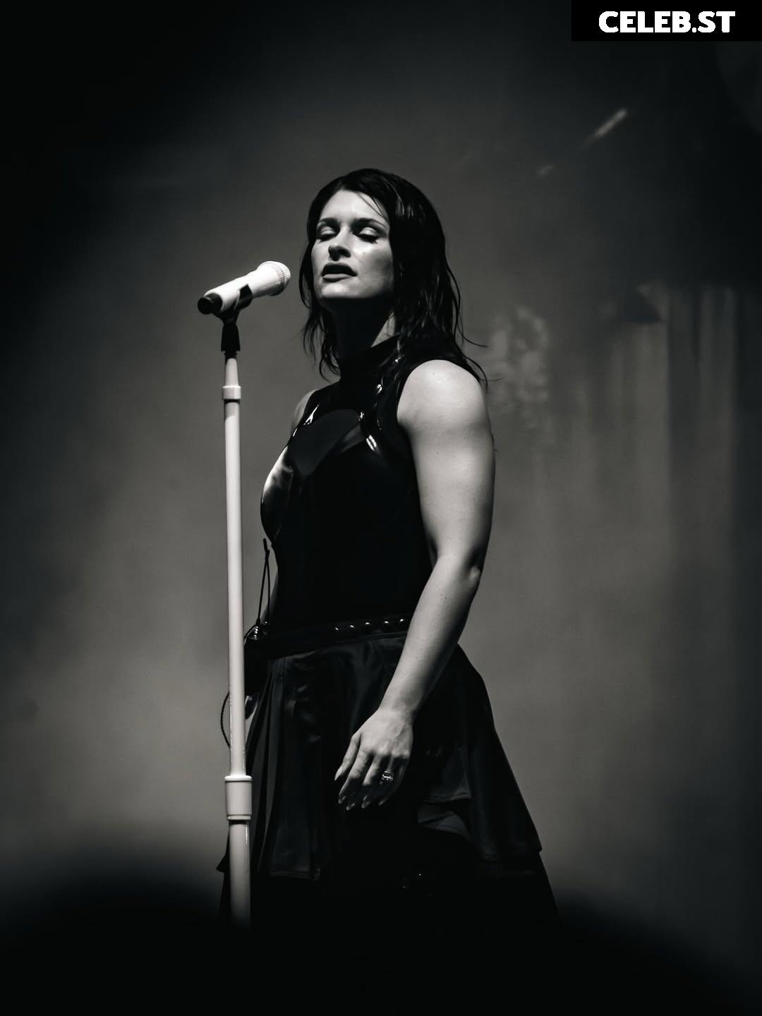 Courtney Laplante (Spiritbox Singer) Image 23442978