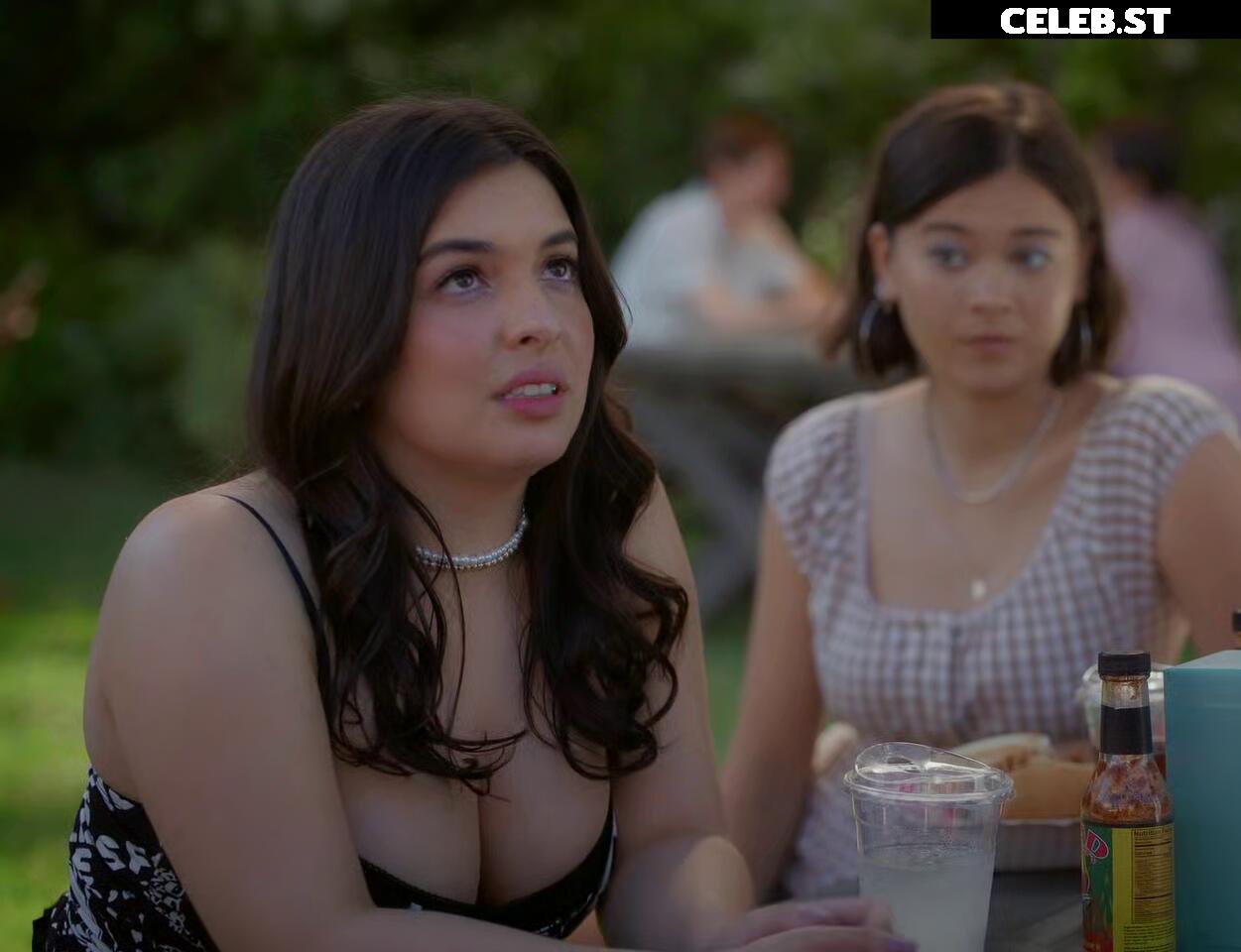 Isabella Gomez Image 23442688