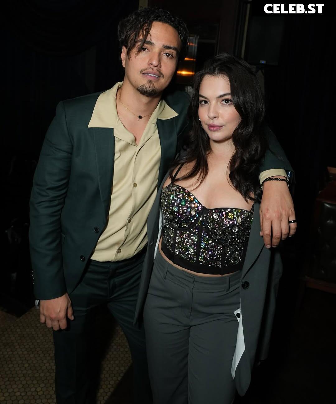 Isabella Gomez Image 23442612