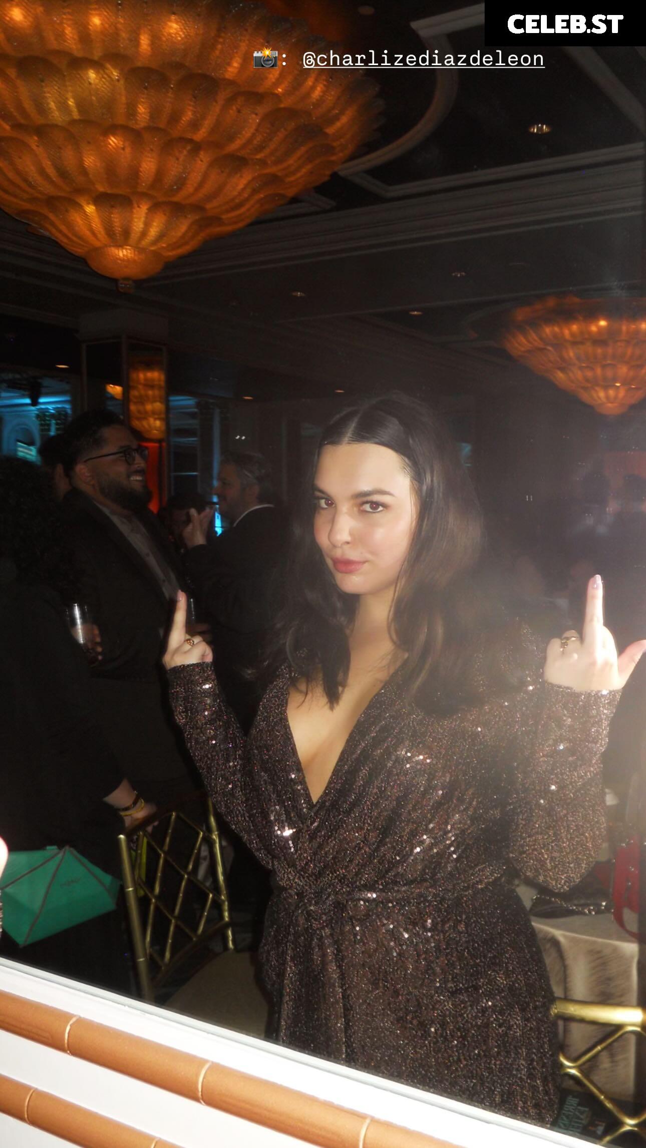 Isabella Gomez Image 23442601
