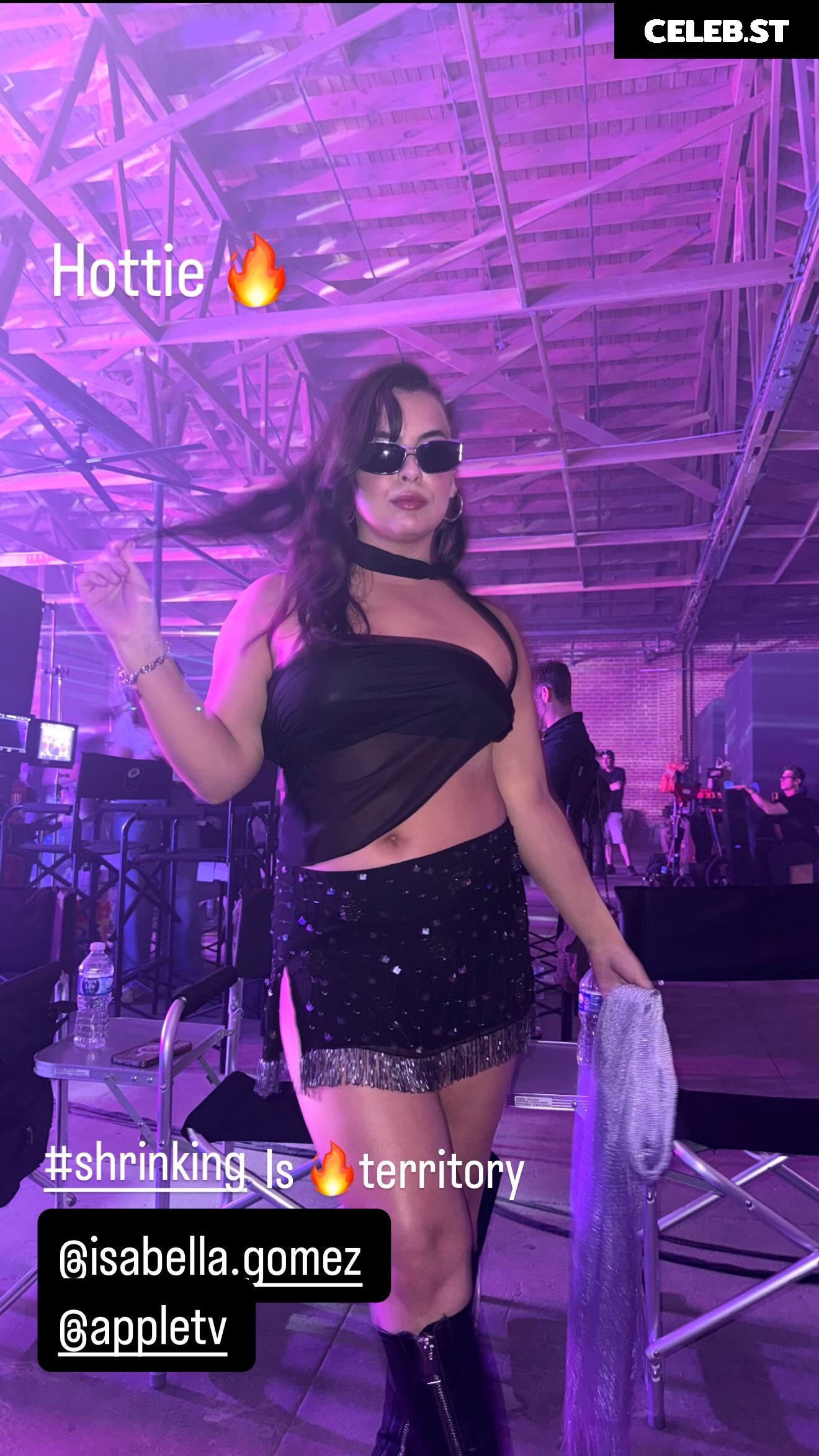 Isabella Gomez Image 23442664