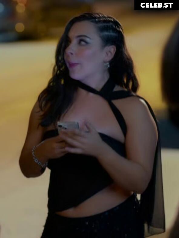 Isabella Gomez Image 23442644