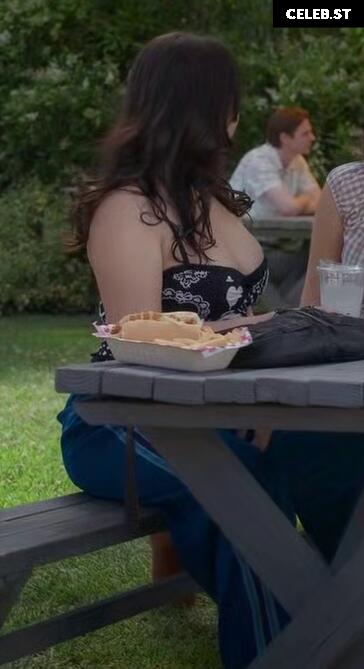 Isabella Gomez Image 23442675