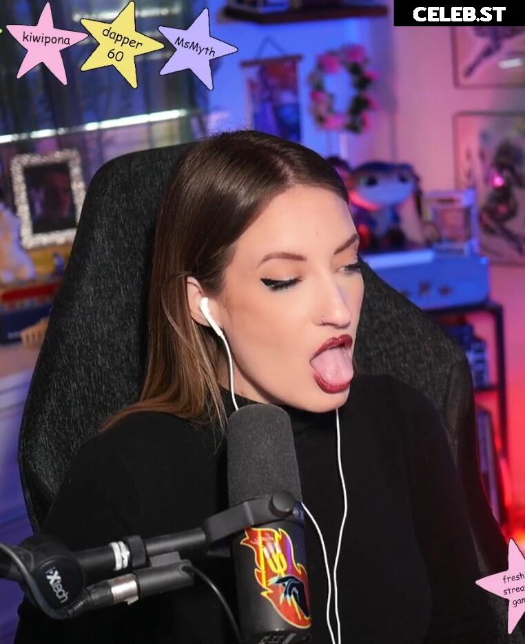 BasicWitGirl Image 23449019