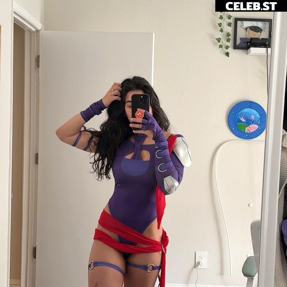 Naila Iqbal / alienalianz / NylaWHO / NylaWHO1 Image 23415081